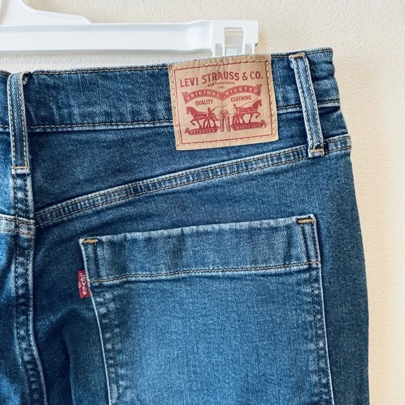 Levi’s Mile High Cropped Wide Leg Jeans Size 31 - Picture 5 of 9